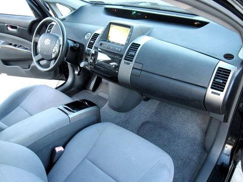 Used 2009 Toyota Prius Touring FWD image 23