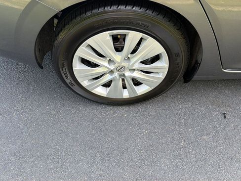 Used 2024 Nissan Sentra S FWD image 36