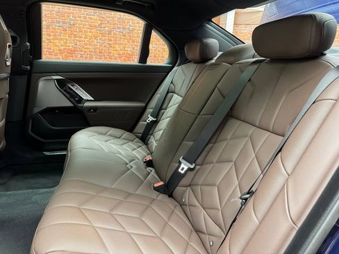 Used 2026 BMW 740i xDrive image 27