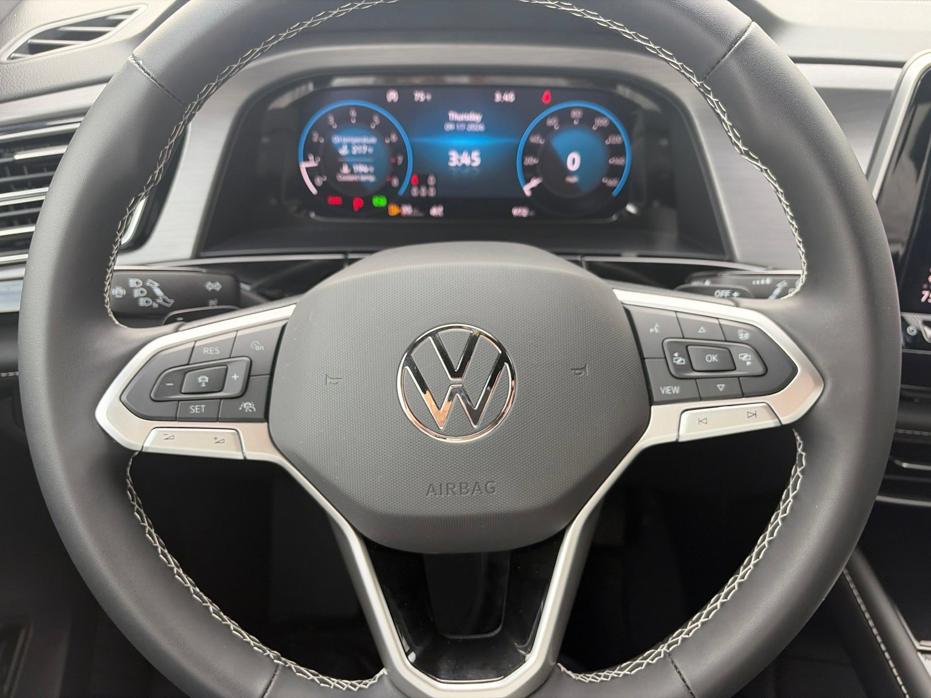 Used 2026 Volkswagen Atlas Cross Sport SE FWD image 17