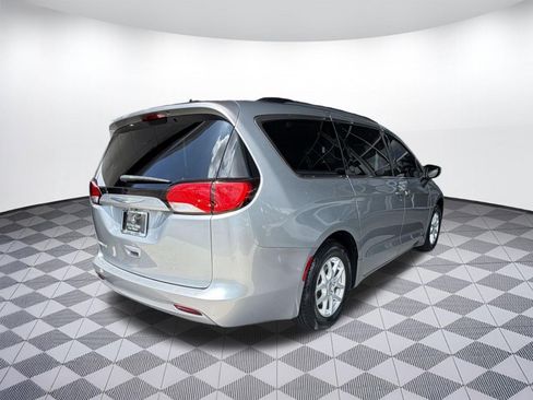 Used 2021 Chrysler Voyager Lxi FWD image 9