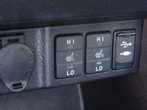 Used 2016 Toyota Corolla S Premium FWD image 18