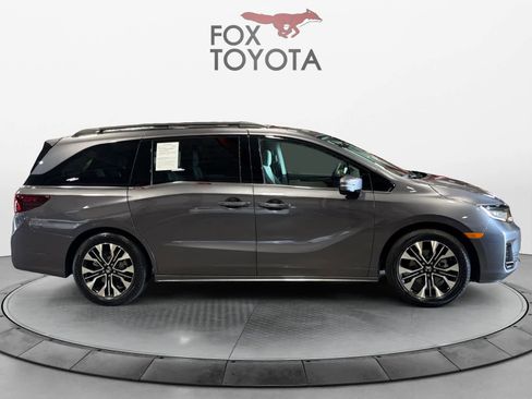 Used 2026 Honda Odyssey Elite image 7