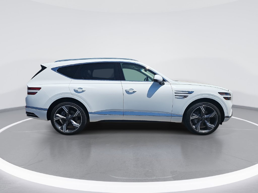 Used 2025 Genesis GV80 2.5T Prestige AWD/4WD image 2