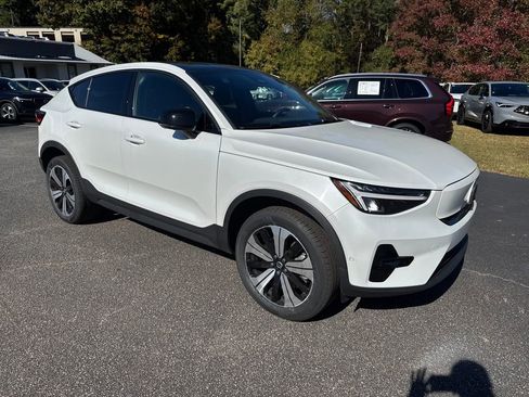 Certified 2023 Volvo C40 P8 Recharge Plus image 9