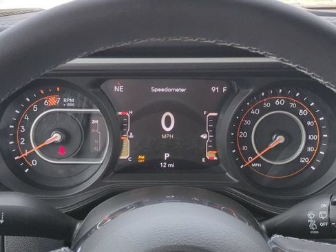 New 2026 Jeep Wrangler Unlimited Sahara w/ Technology Group AWD/4WD image 27