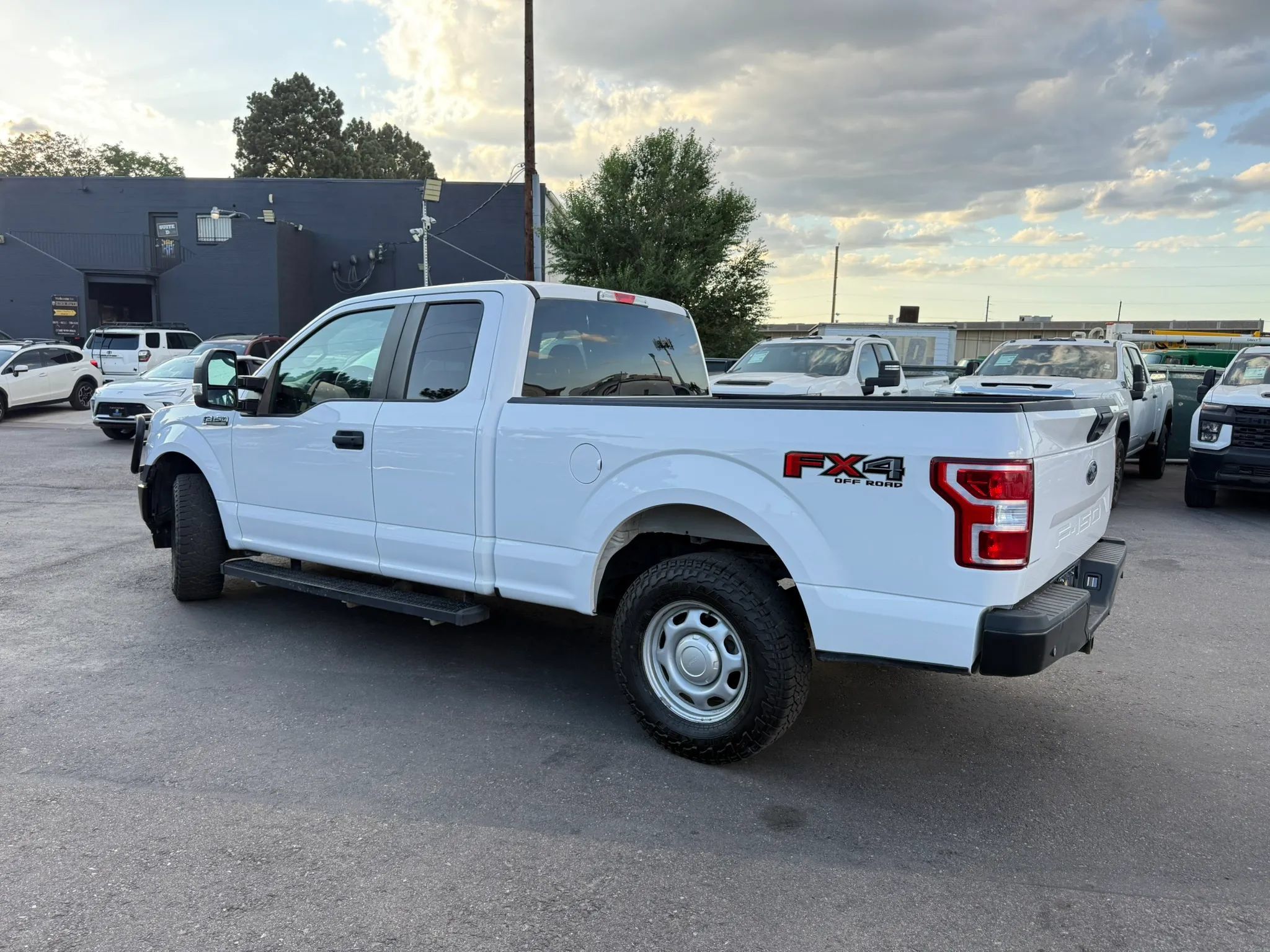 Used 2018 Ford F150 XL w/ Equipment Group 101A Mid AWD/4WD image 4