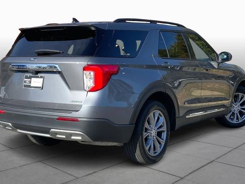 Used 2023 Ford Explorer XLT w/ Equipment Group 202A image 12