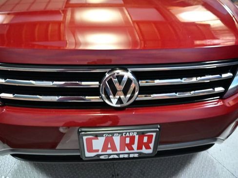 Used 2019 Volkswagen Tiguan SE w/ Panoramic Sunroof Package image 16