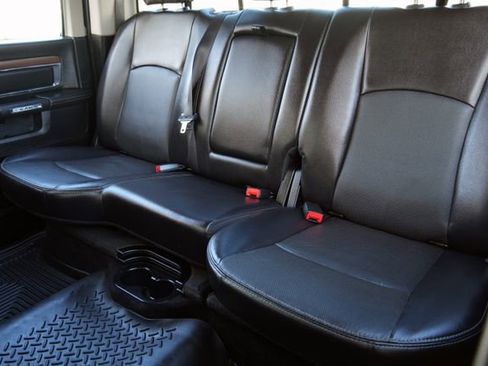Used 2016 RAM 1500 Laramie w/ Convenience Group AWD/4WD image 31