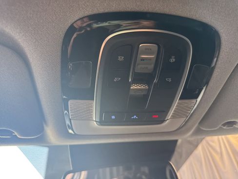 Used 2021 Hyundai Palisade Limited w/ Winter Package image 27