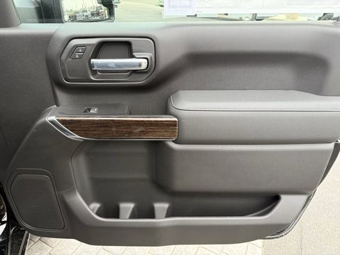 New 2026 GMC Sierra 3500 SLE image 18