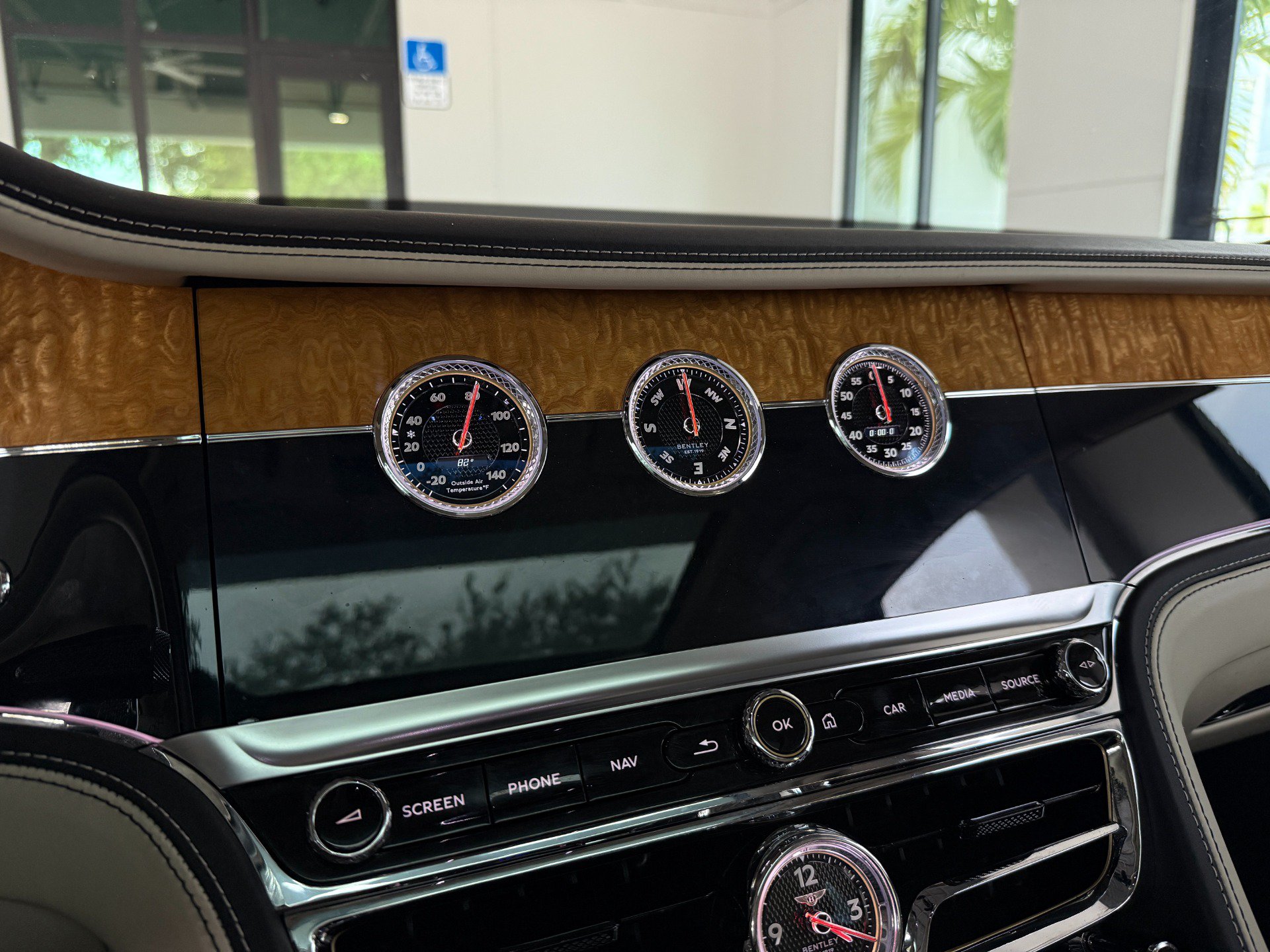Used 2020 Bentley Flying Spur W12 AWD/4WD image 46