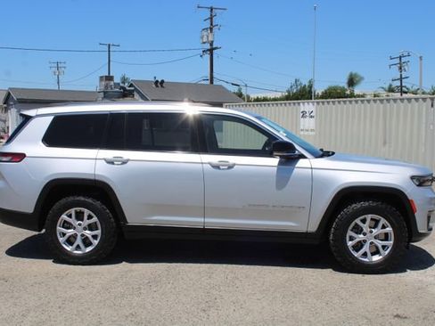 Used 2021 Jeep Grand Cherokee L Limited AWD/4WD image 3