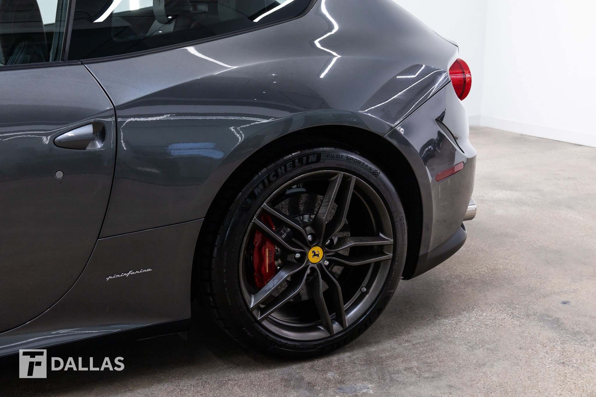 Used 2012 Ferrari FF AWD/4WD image 6