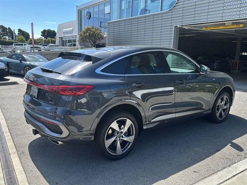 Used 2025 Audi Q5 Premium Plus w/ Premium Plus AWD/4WD image 5