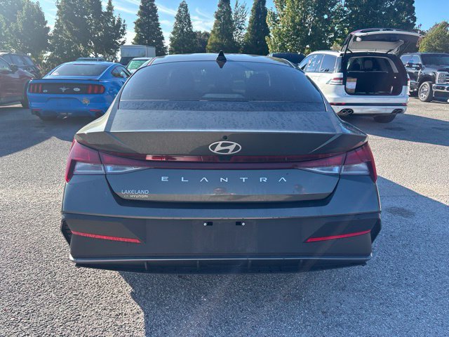 Used 2024 Hyundai Elantra SEL FWD image 6