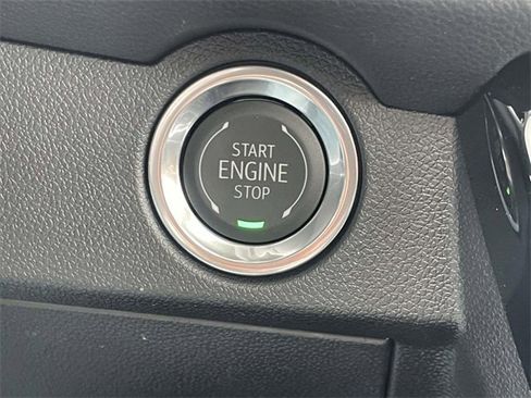 New 2026 Chevrolet Traverse RS image 17