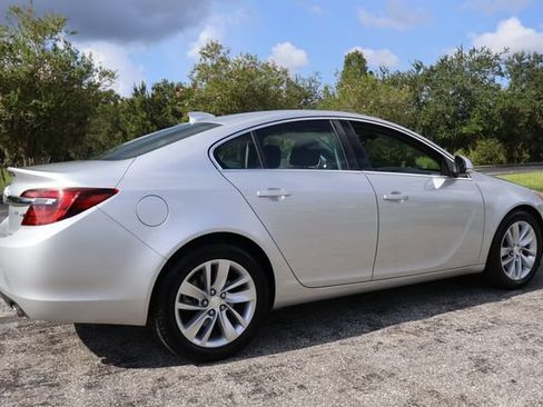Used 2016 Buick Regal FWD image 9
