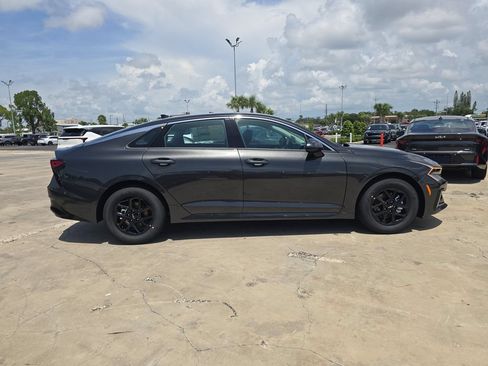 New 2026 Kia K5 LXS FWD image 8