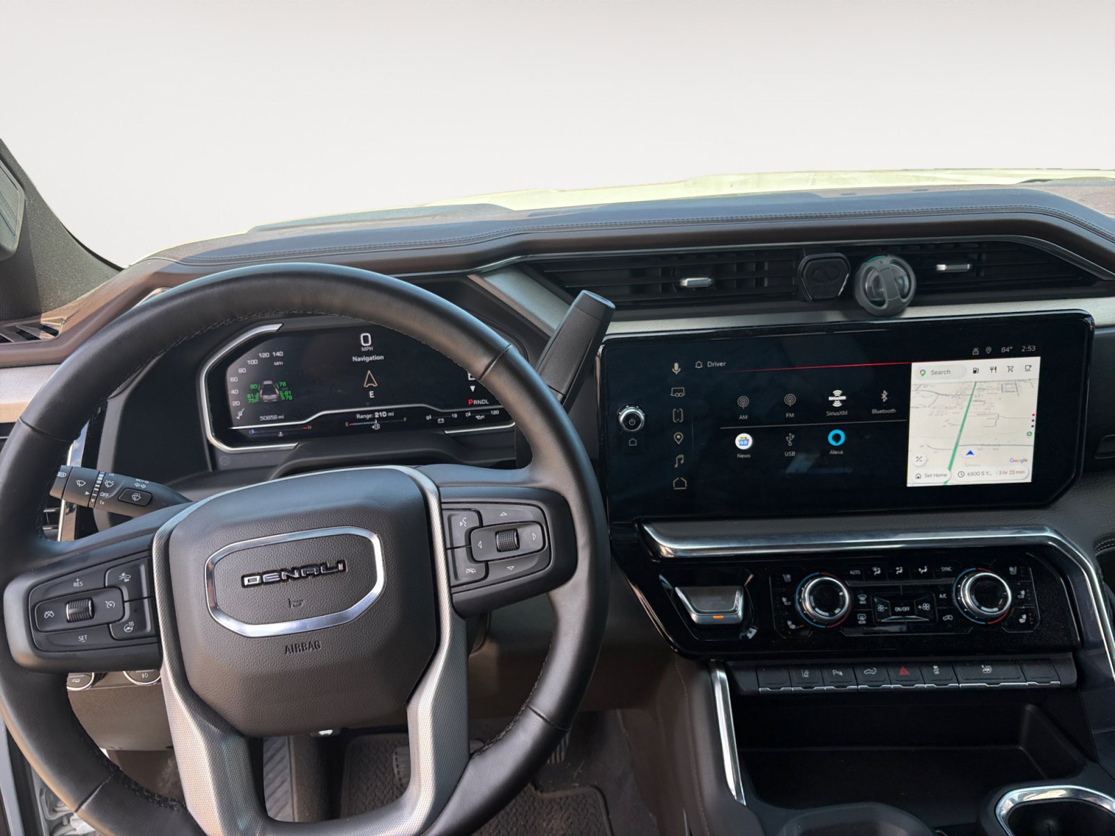 Used 2024 GMC Sierra 3500 Denali w/ Denali Reserve Package AWD/4WD image 10