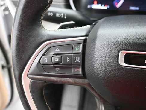Used 2022 Jeep Grand Cherokee Limited AWD/4WD image 31