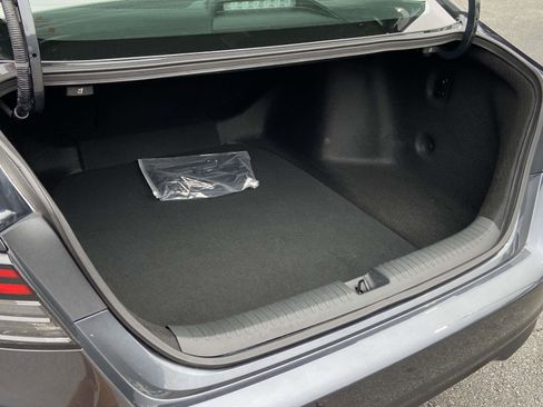 Certified 2024 Honda Accord EX image 6