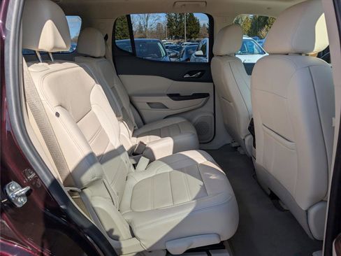 Used 2021 GMC Acadia Denali w/ Denali Ultimate Package image 12