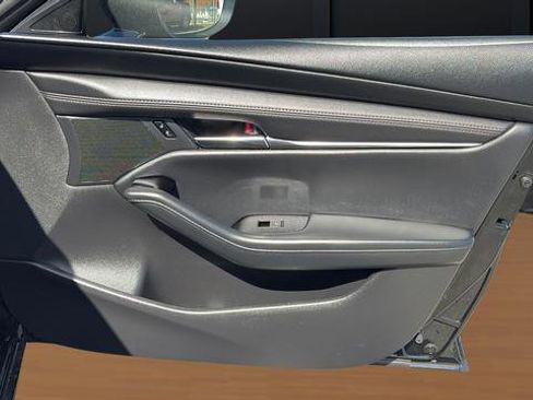 Used 2025 MAZDA MAZDA3 s image 29