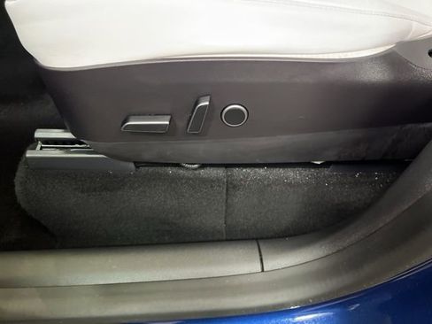 Used 2021 Tesla Model Y Long Range image 41