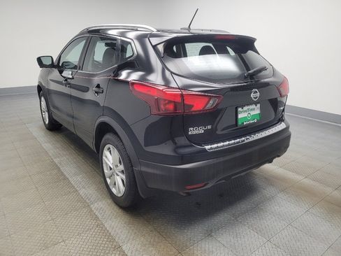 Used 2017 Nissan Rogue Sport SV w/ SV Premium Package image 5