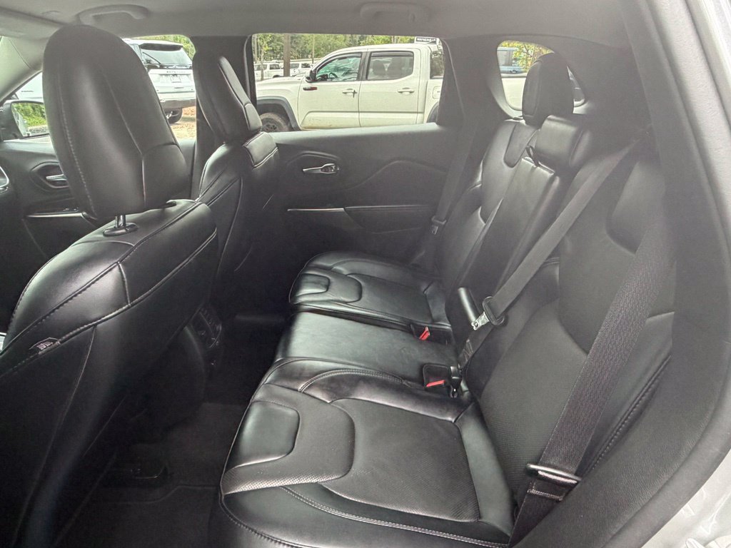 Used 2022 Jeep Cherokee Latitude Lux AWD/4WD image 26