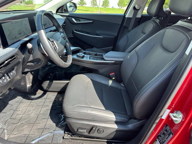 Used 2023 Kia EV6 Wind w/ Wind Technology Package AWD/4WD image 18