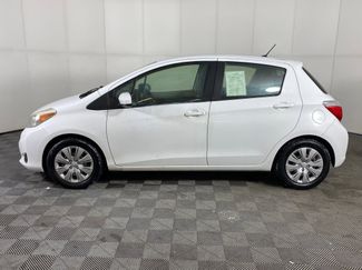Used 2012 Toyota Yaris L video 2