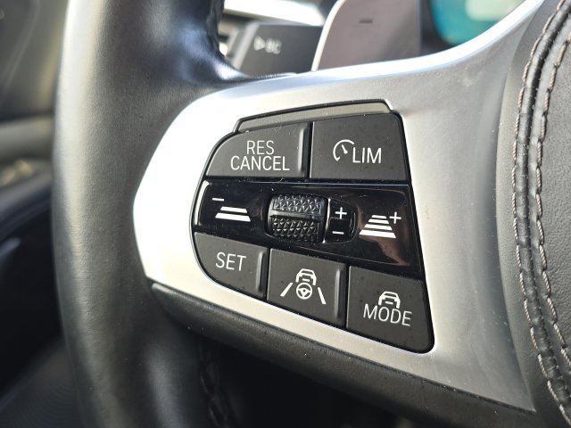 Used 2021 BMW X7 M50i AWD/4WD image 25