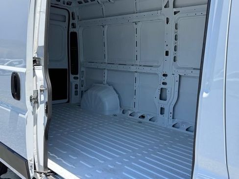 New 2026 RAM ProMaster 2500 w/ Storage Group FWD image 25