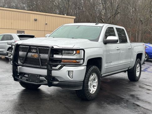 Used 2017 Chevrolet Silverado 1500 LT w/ All Star Edition image 2