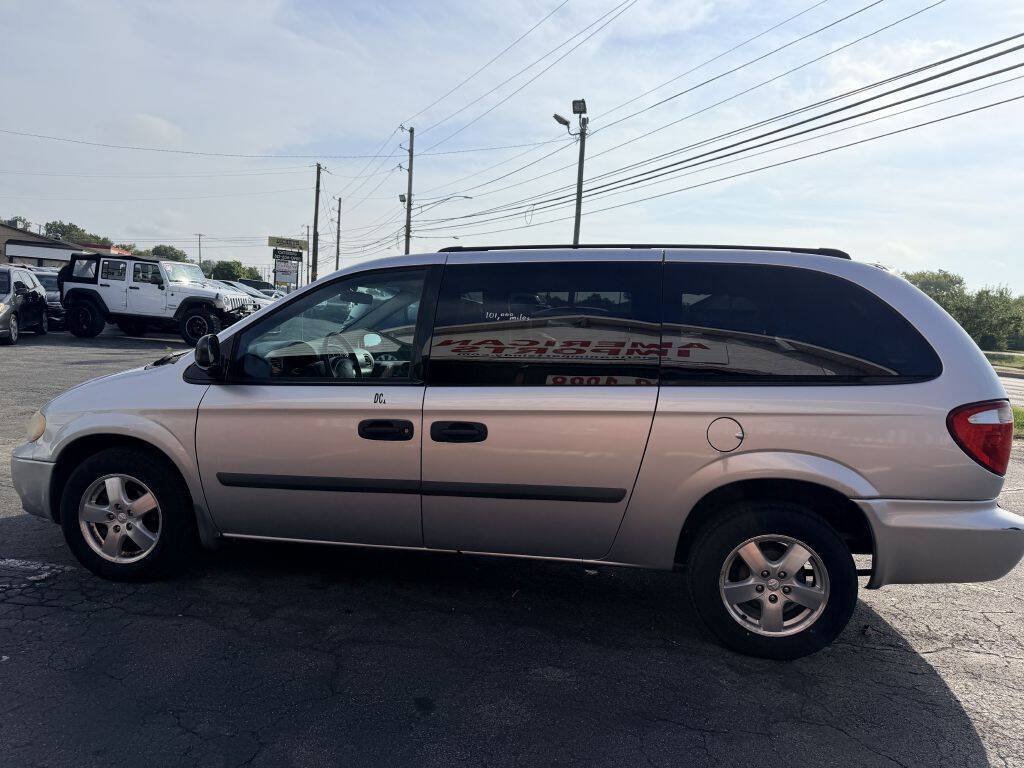Used 2005 Dodge Grand Caravan SE w/ Popular Equipment Group I FWD image 3