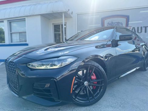 Used 2023 BMW M440i Coupe w/ Premium Package RWD image 3