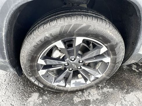 Used 2025 Chevrolet Equinox RS image 32