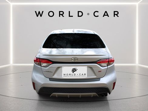 Used 2022 Toyota Corolla SE image 6