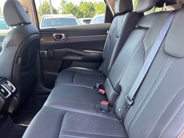 Used 2025 Kia Sorento S w/ Panoramic Sunroof Package FWD image 37