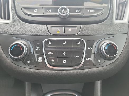 Used 2023 Chevrolet Malibu LT image 22