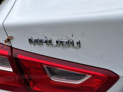 Used 2023 Chevrolet Malibu LT image 29