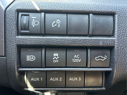 Used 2024 Toyota Tacoma TRD Off-Road w/ TRD Off Road Premium Package AWD/4WD image 25