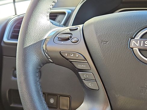 Certified 2024 Nissan Murano SV w/ SV Midnight Edition Package image 18