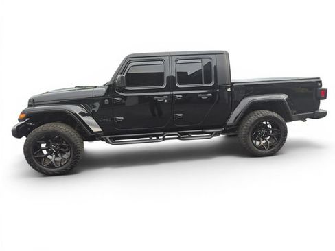 Used 2023 Jeep Gladiator Sport AWD/4WD image 7