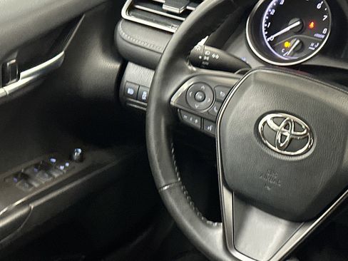 Used 2023 Toyota Camry SE image 17