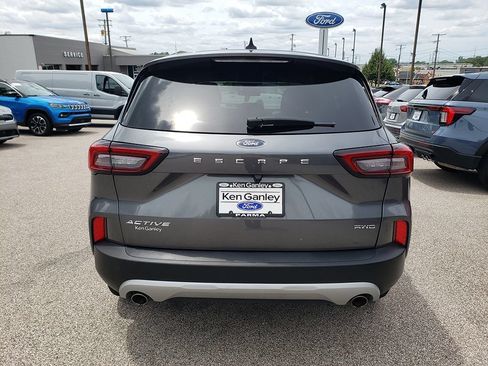 Used 2023 Ford Escape Active AWD/4WD image 6