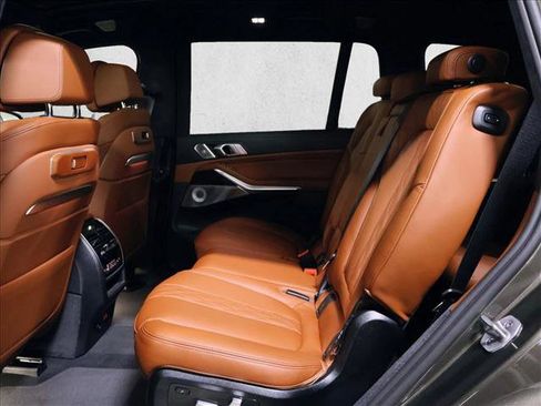 New 2026 BMW X7 xDrive40i w/ Executive Package image 18